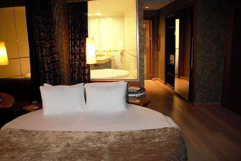 Malpas Hotel Agios Epiktitos Экстерьер фото