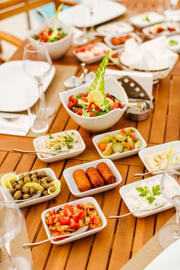 Malpas Hotel Agios Epiktitos Экстерьер фото
